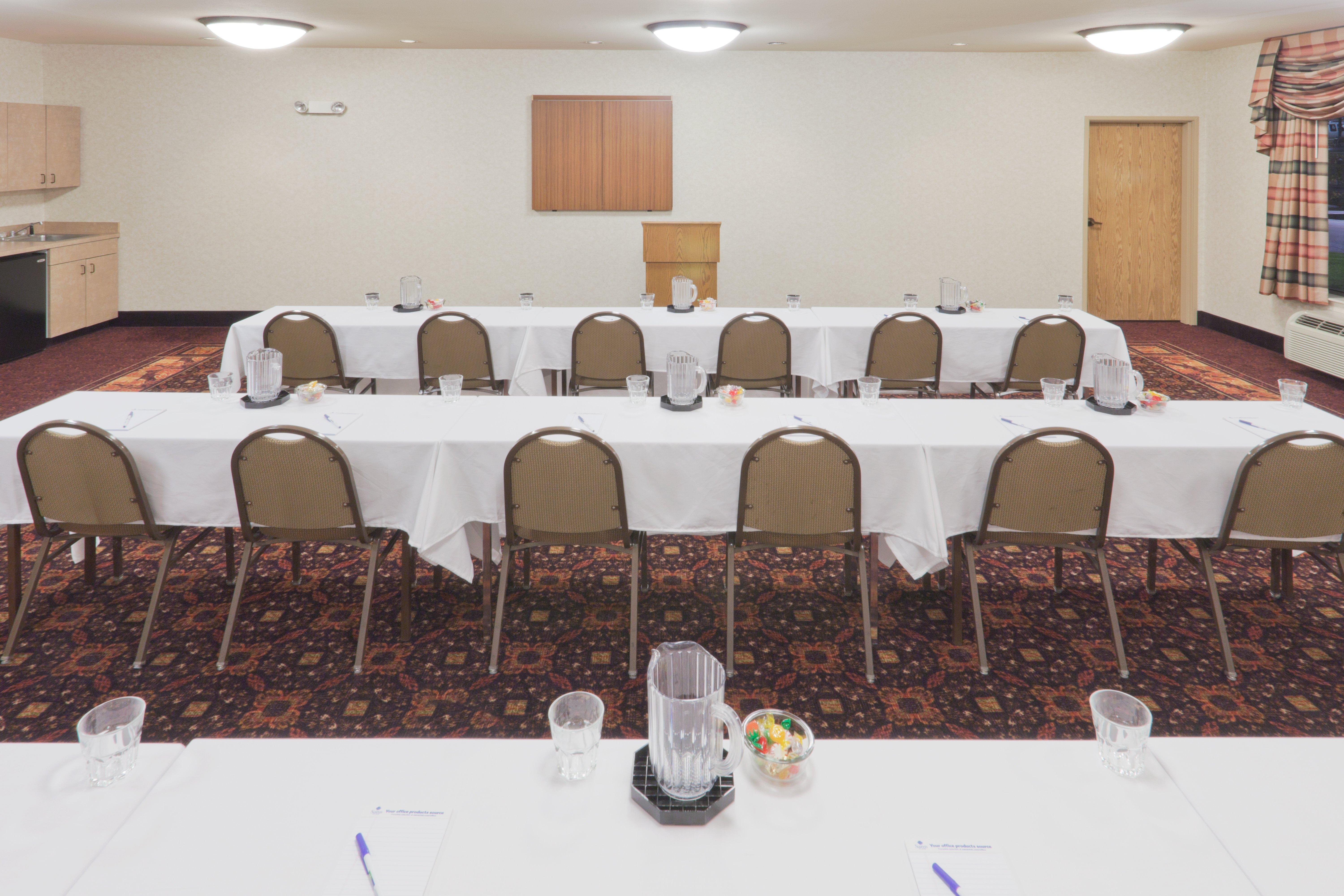 Holiday Inn Express Hotel & Suites Gillette By Ihg Esterno foto