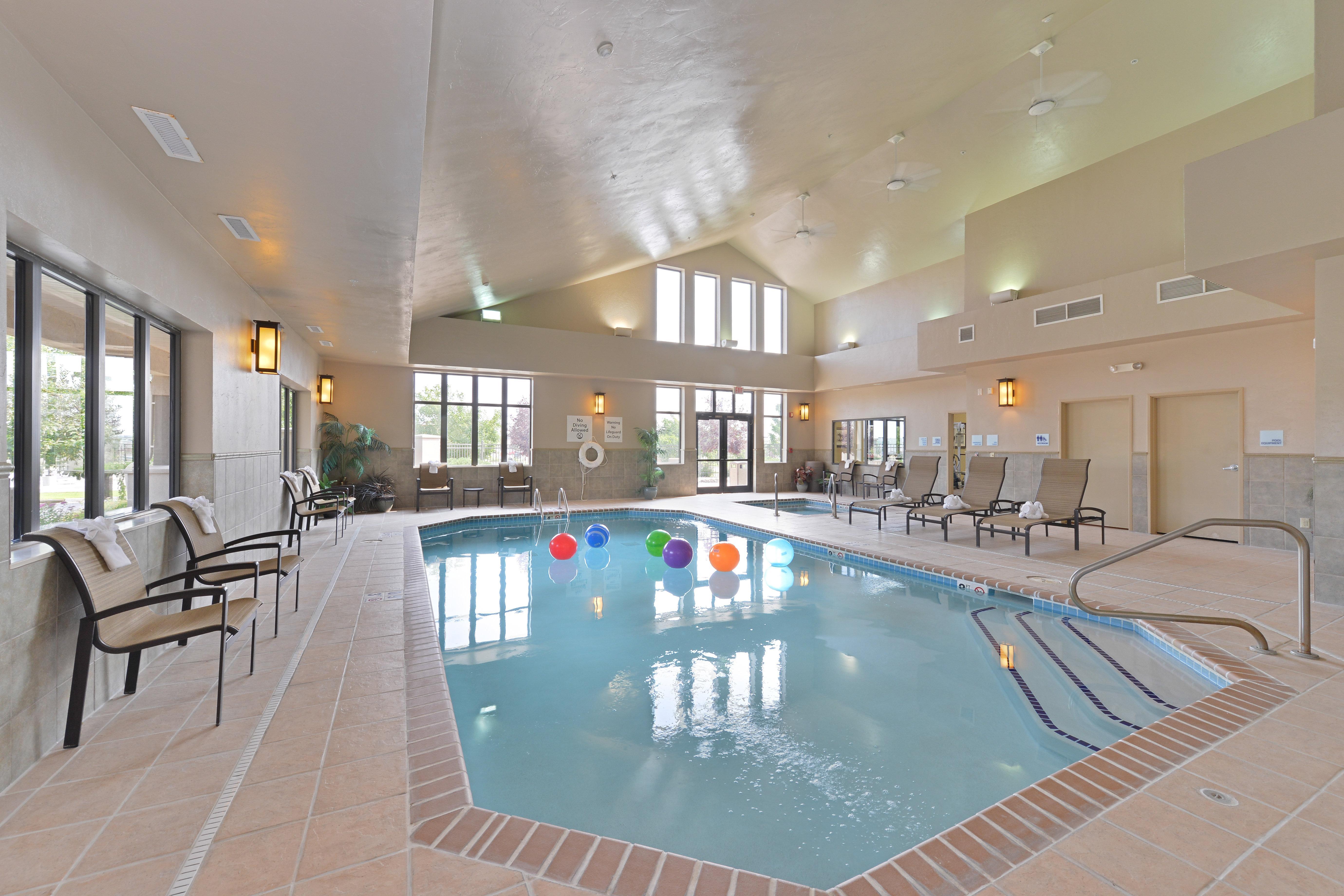 Holiday Inn Express Hotel & Suites Gillette By Ihg Esterno foto