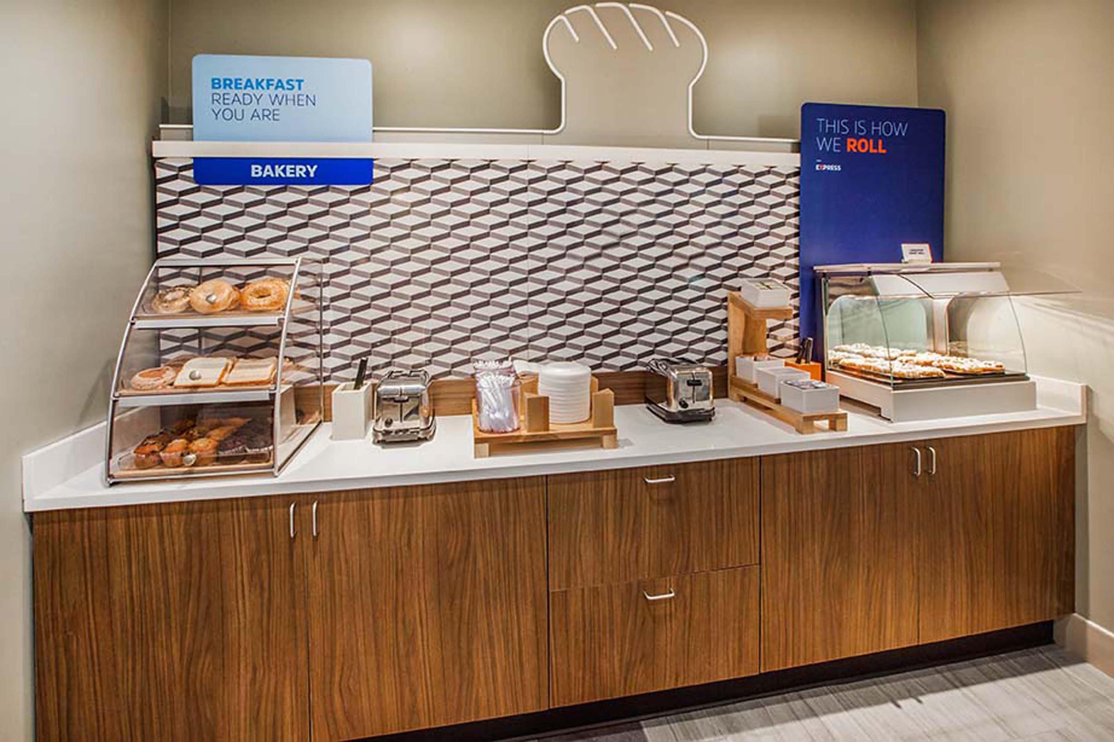 Holiday Inn Express Hotel & Suites Gillette By Ihg Esterno foto