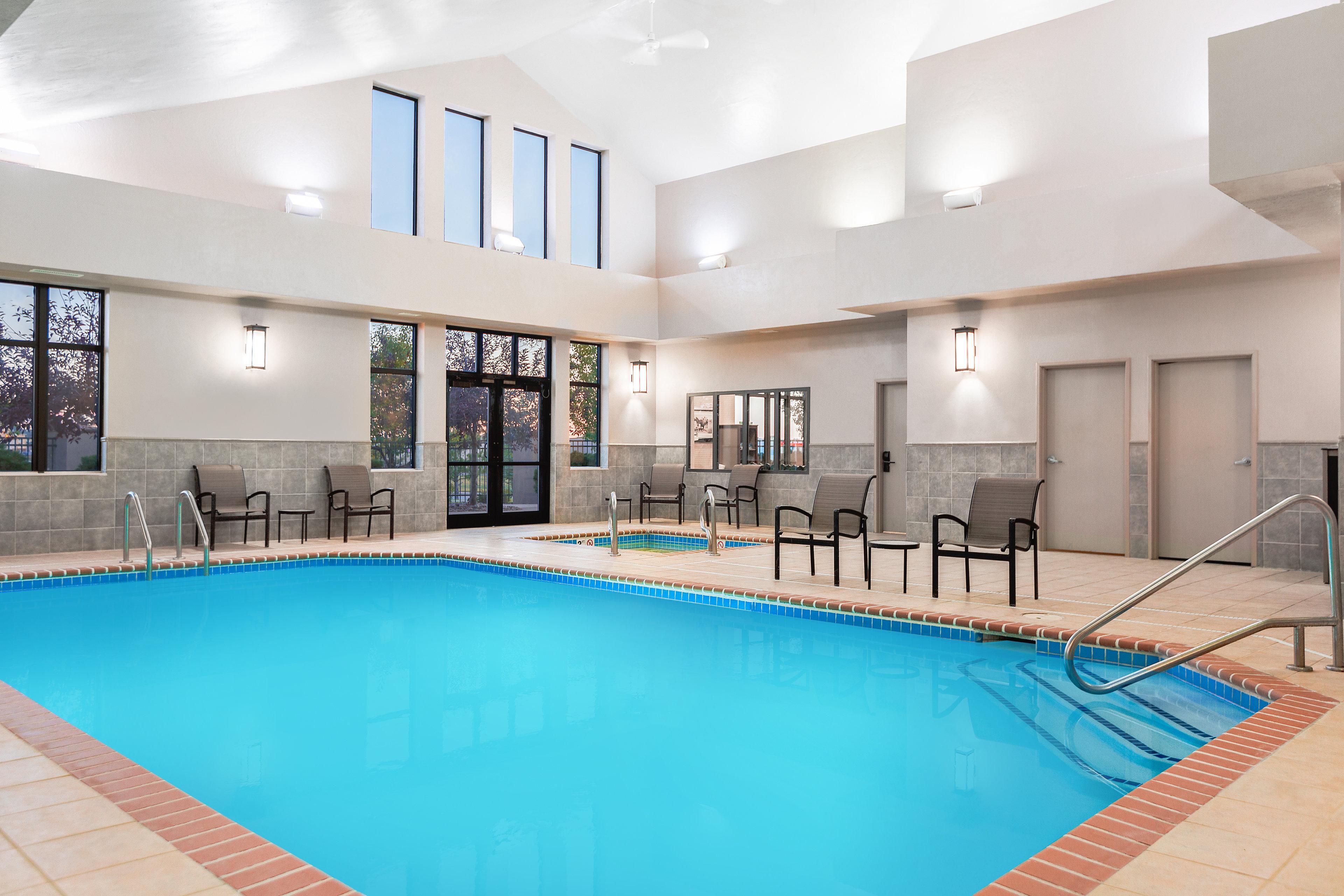 Holiday Inn Express Hotel & Suites Gillette By Ihg Esterno foto